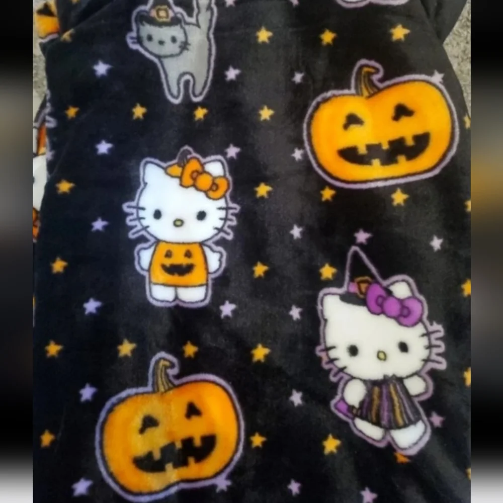 Halloween Hello Kitty Blanket-NWT
